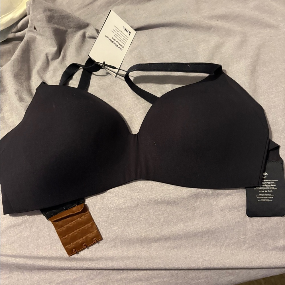 knix Black Seamless T-Shirt Bra with Molded Cups